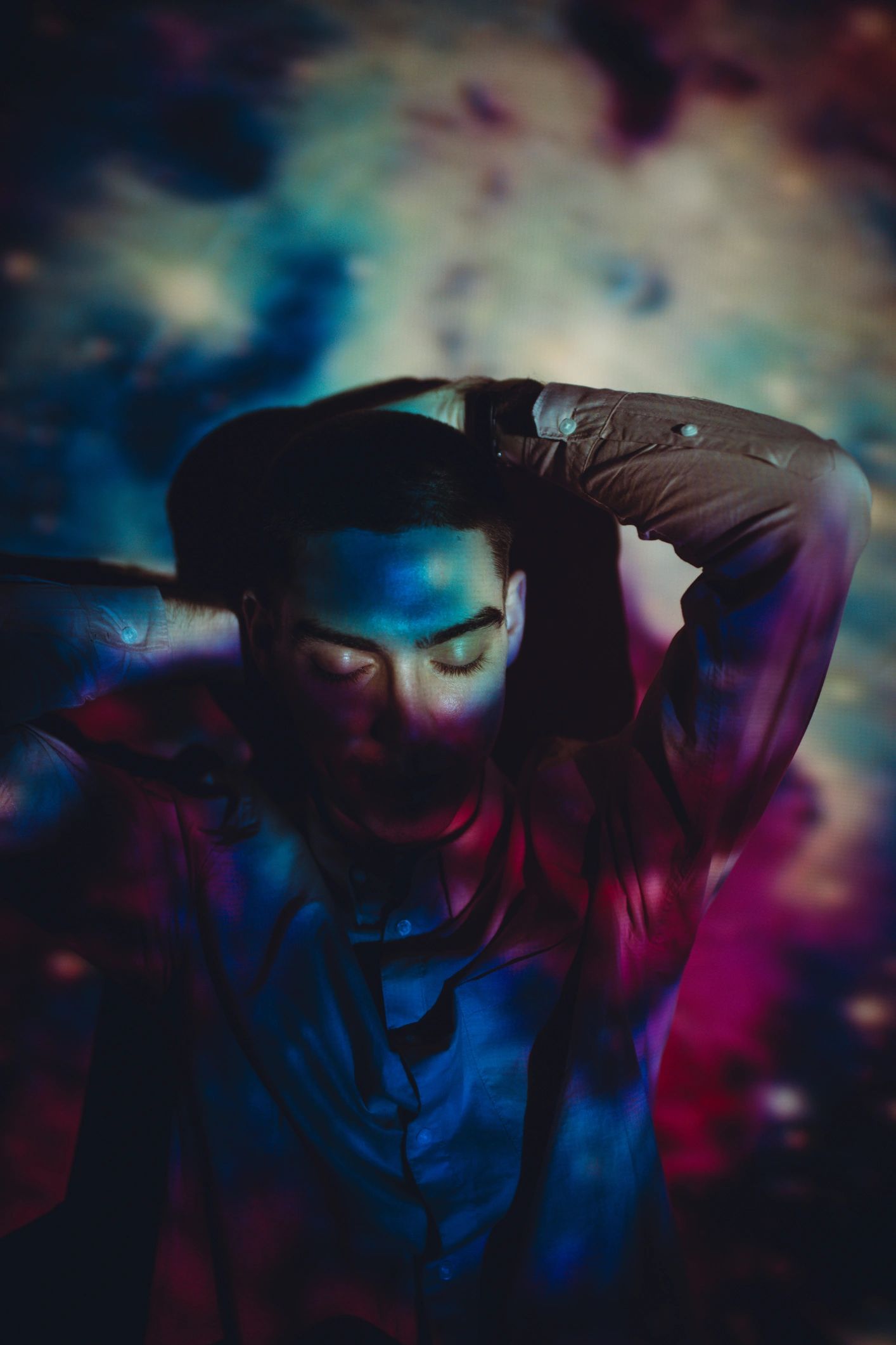 Team-inspired portrait under star-like lights